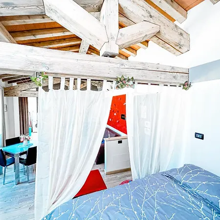 Delizioso Bilocale Open Space Apartment Desenzano del Garda