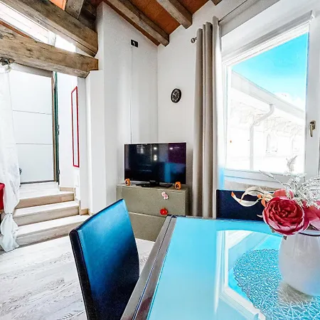 Delizioso Bilocale Open Space Apartment