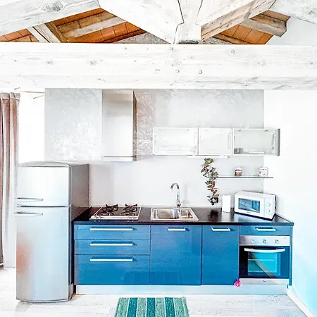 Apartment Delizioso Bilocale Open Space Desenzano del Garda