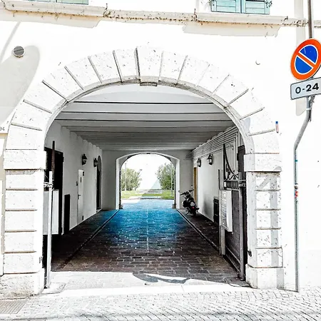 Delizioso Bilocale Open Space * Desenzano del Garda